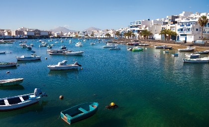 Een haventje in Lanzarote