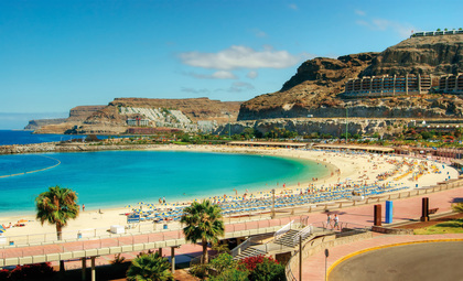 Strand bij Las Palmas van Gran Canaria