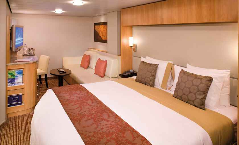 Celebrity reflection binnenhut