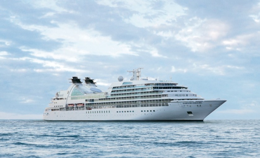 volledig schip van de Seabourn Sojourn