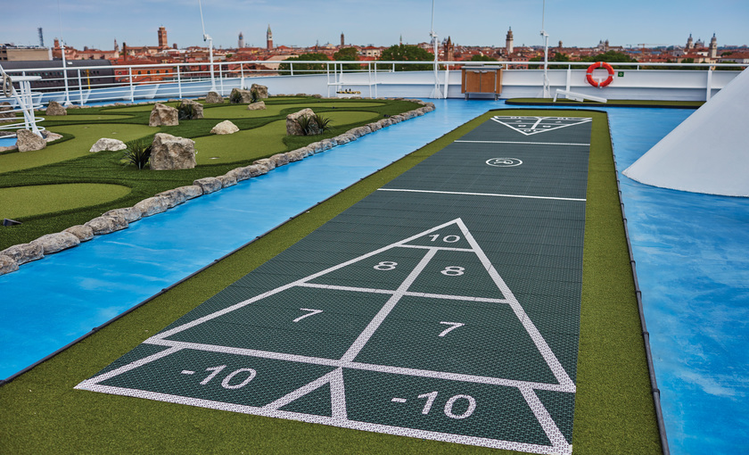 Seven Seas Navigator Sports Deck