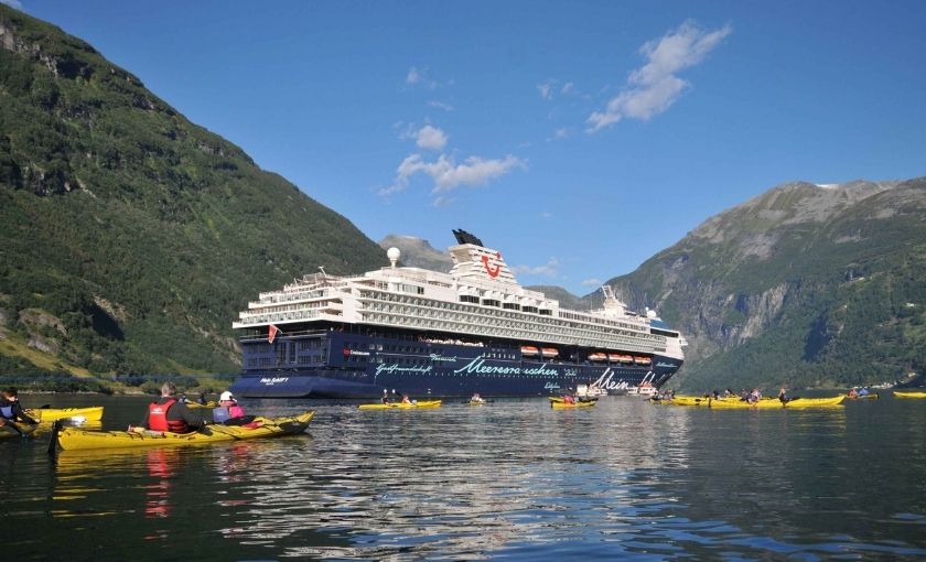 Mein Schiff 1
