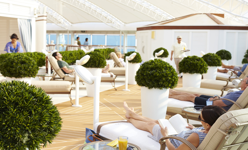 Binnentuin op de Royal Princess van Princess Cruises